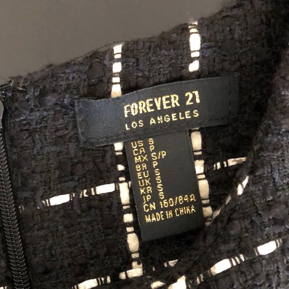 Women dress - Picture 5 of 6